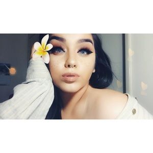 Meet your Posher, Veronica